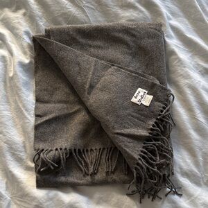 Gray Wool Scarf with Fringe